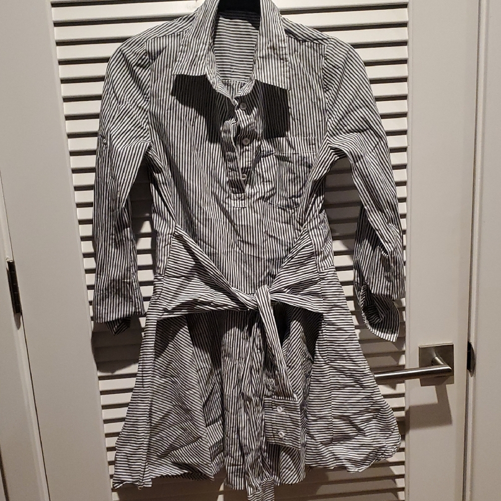 Romeo & Juliet Couture Gray  and White Striped Dress